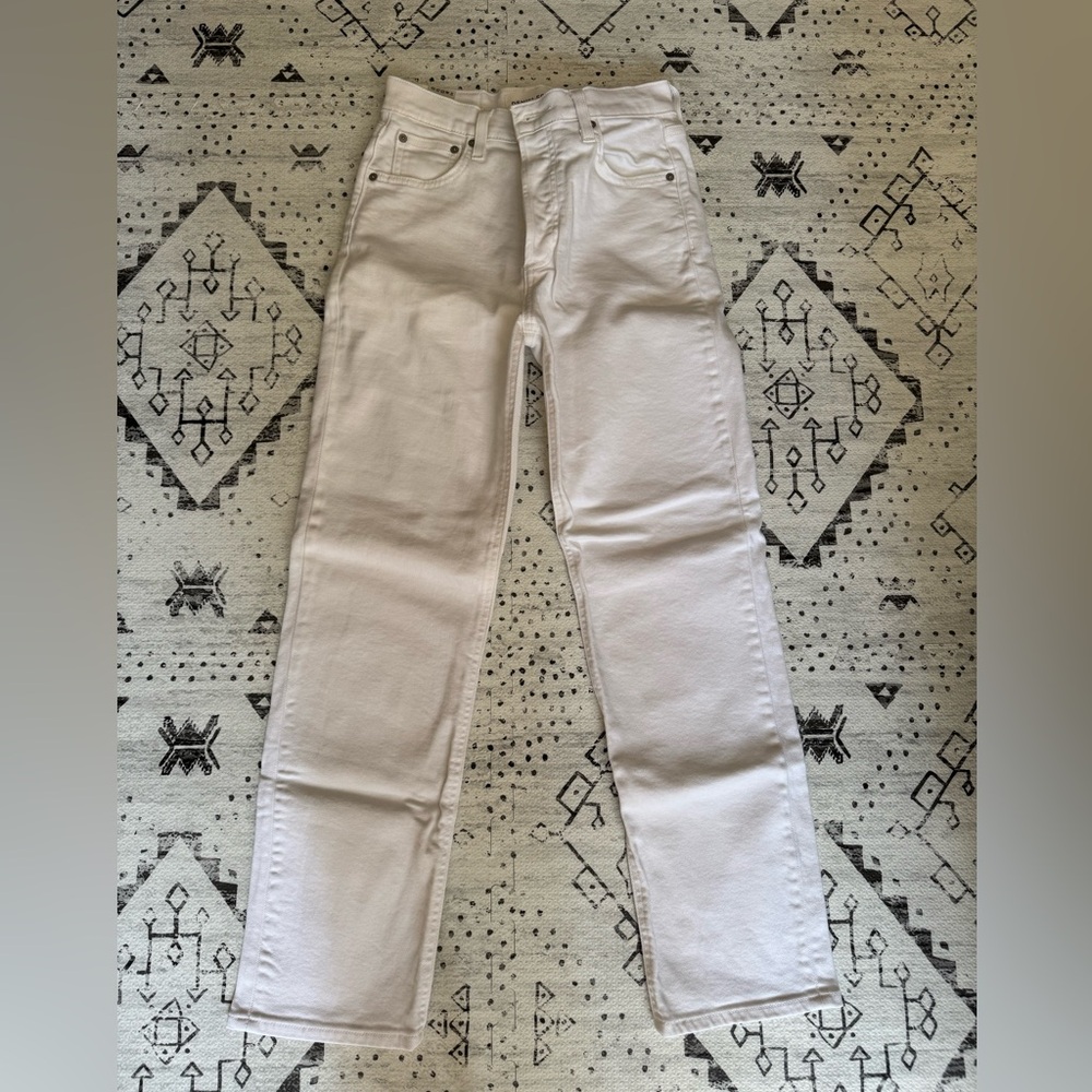 Aritzia Denim Forum Arlo High Rise Straight Jeans in White